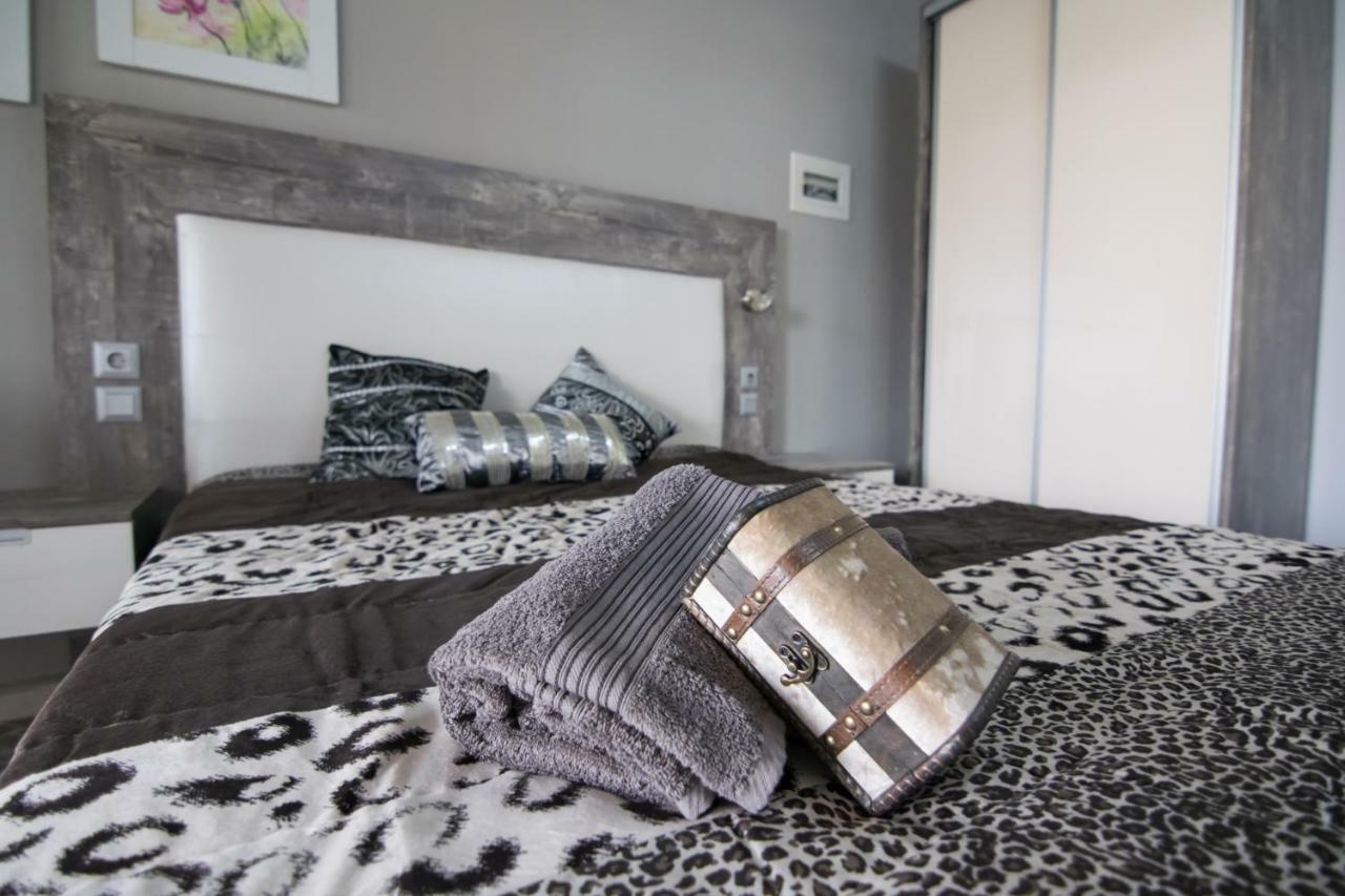 Avra Comfort Rooms Potidée Extérieur photo
